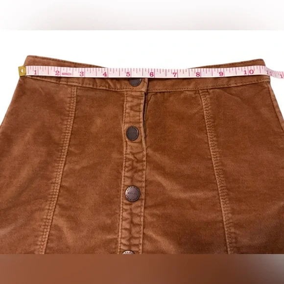 Zara Girls Caramel Button Front Mini Skirt Velvet - Size 6 - Picture 6 of 10